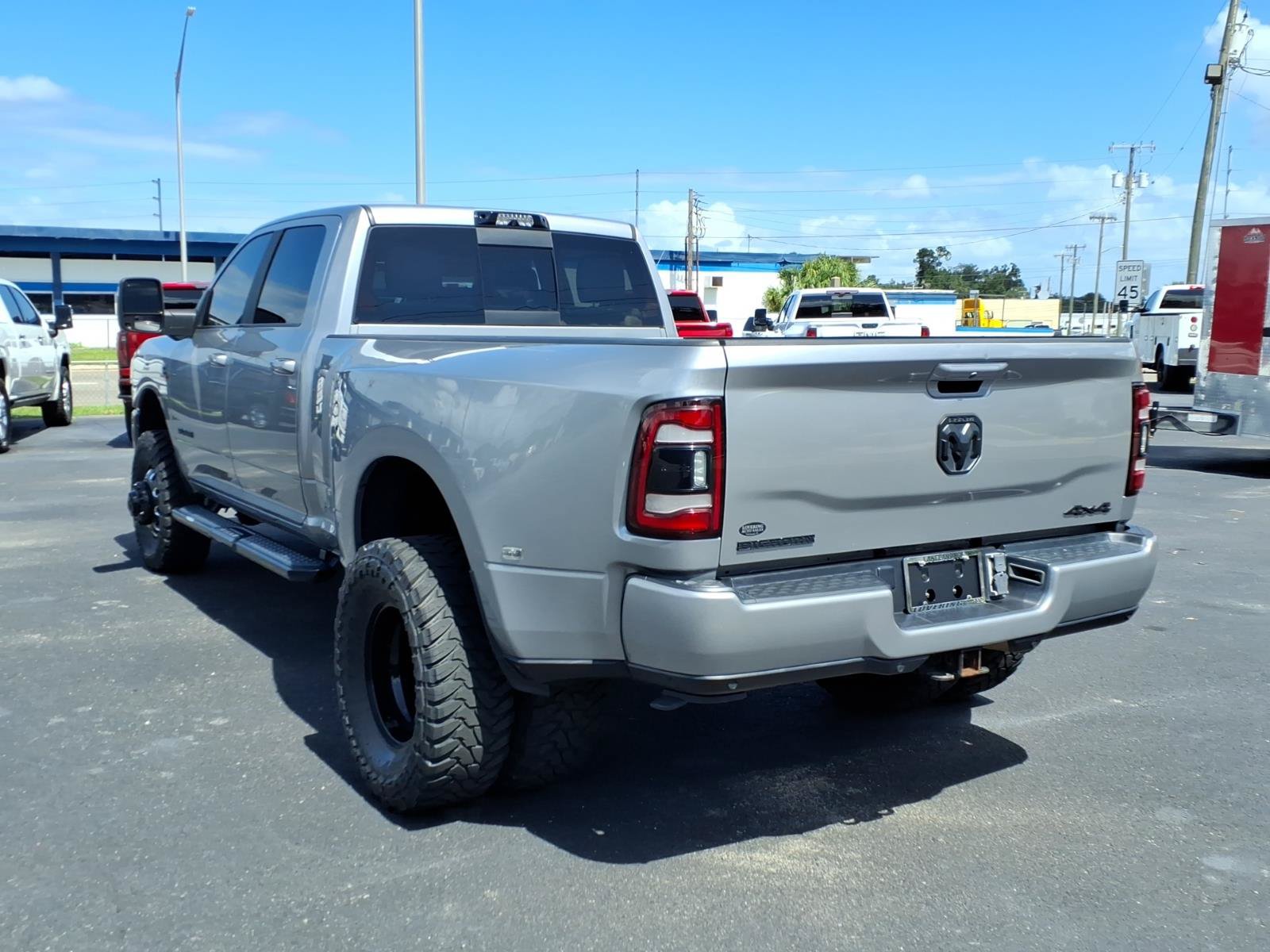 Used 2023 RAM 3500 Big Horn w/ Level 2 Equipment Group AWD/4WD image 3