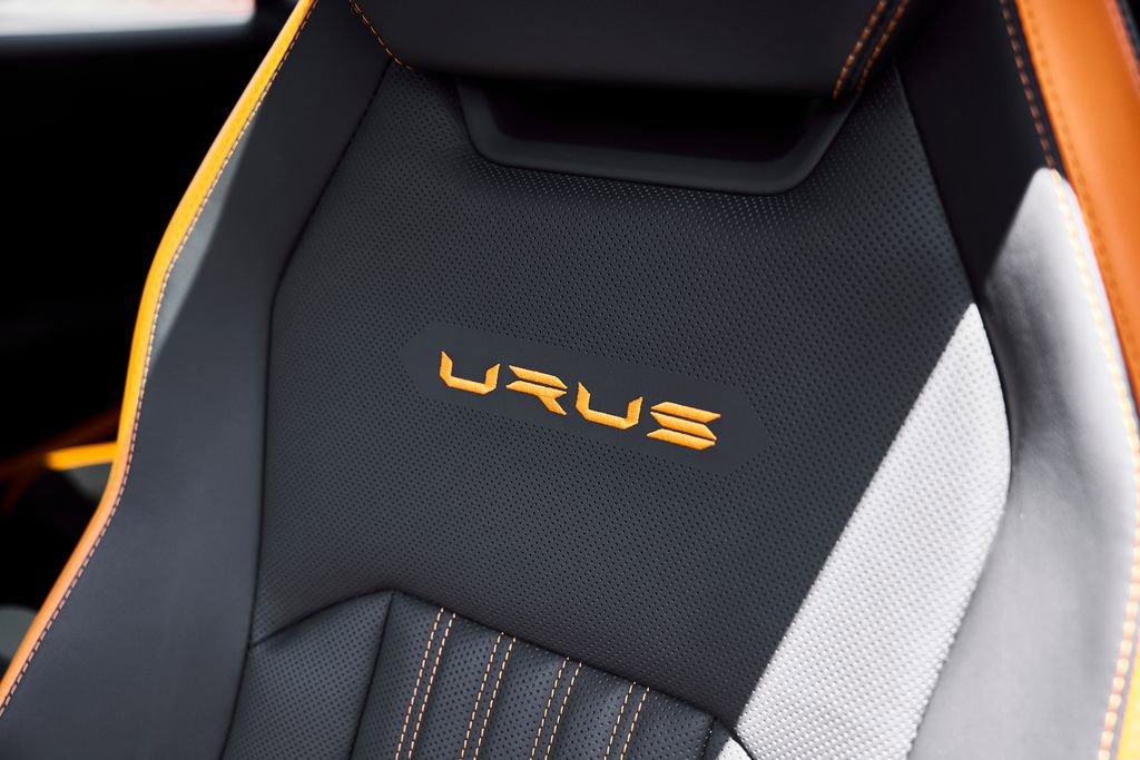 Used 2023 Lamborghini Urus Performante AWD/4WD image 57