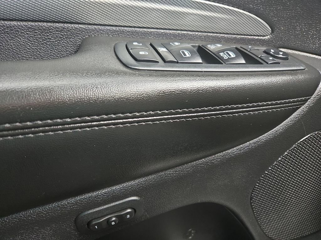 Used 2018 Dodge Durango GT AWD/4WD image 24
