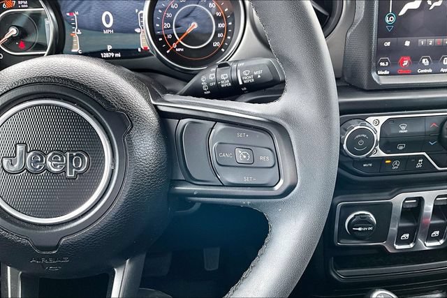 Used 2023 Jeep Wrangler Sport AWD/4WD image 9