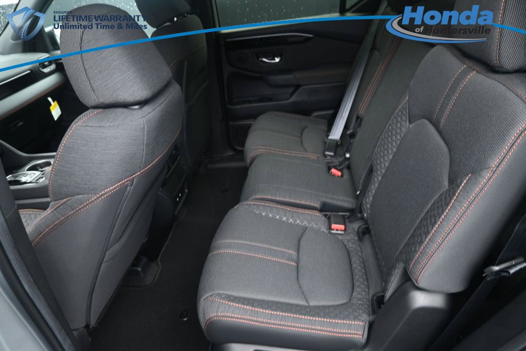 New 2026 Honda Pilot Sport image 19