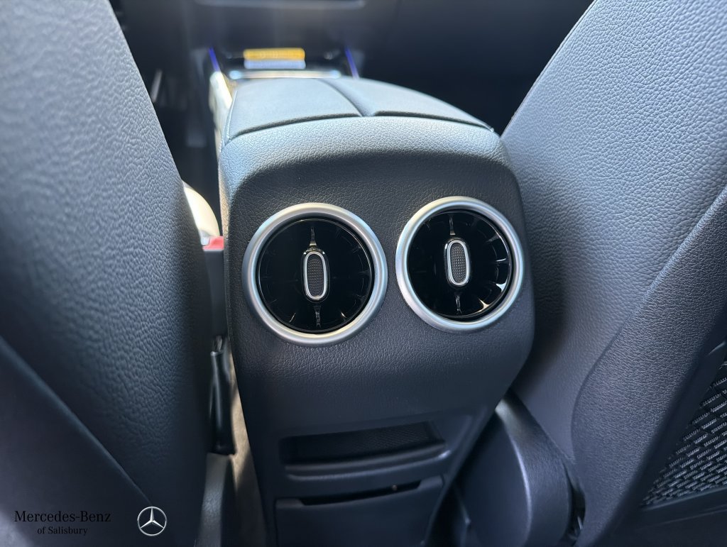 New 2026 Mercedes-Benz GLB 250 4MATIC image 17