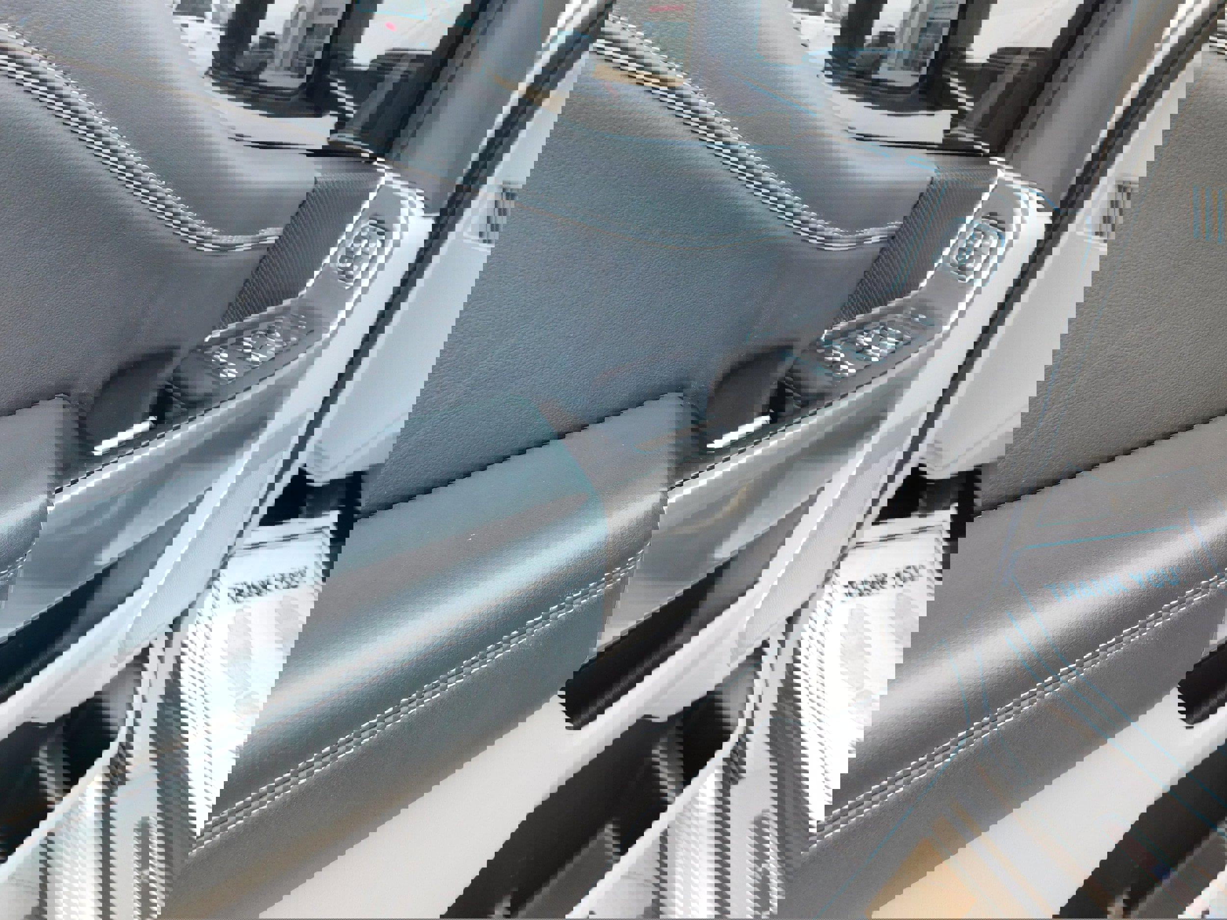 Used 2023 Ford F250 Limited w/ FX4 Off-Road Package image 18