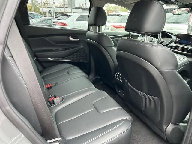 Used 2023 Hyundai Santa Fe SEL Premium w/ Cargo Package image 23