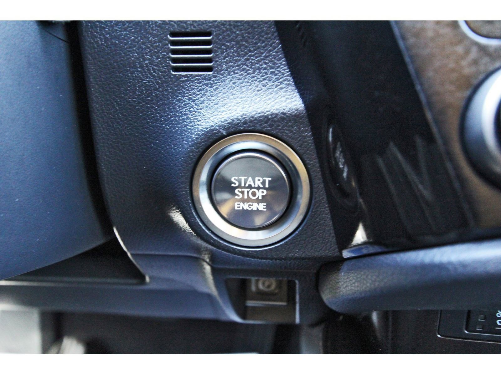 Used 2024 Lexus ES 350 w/ Premium Package image 18