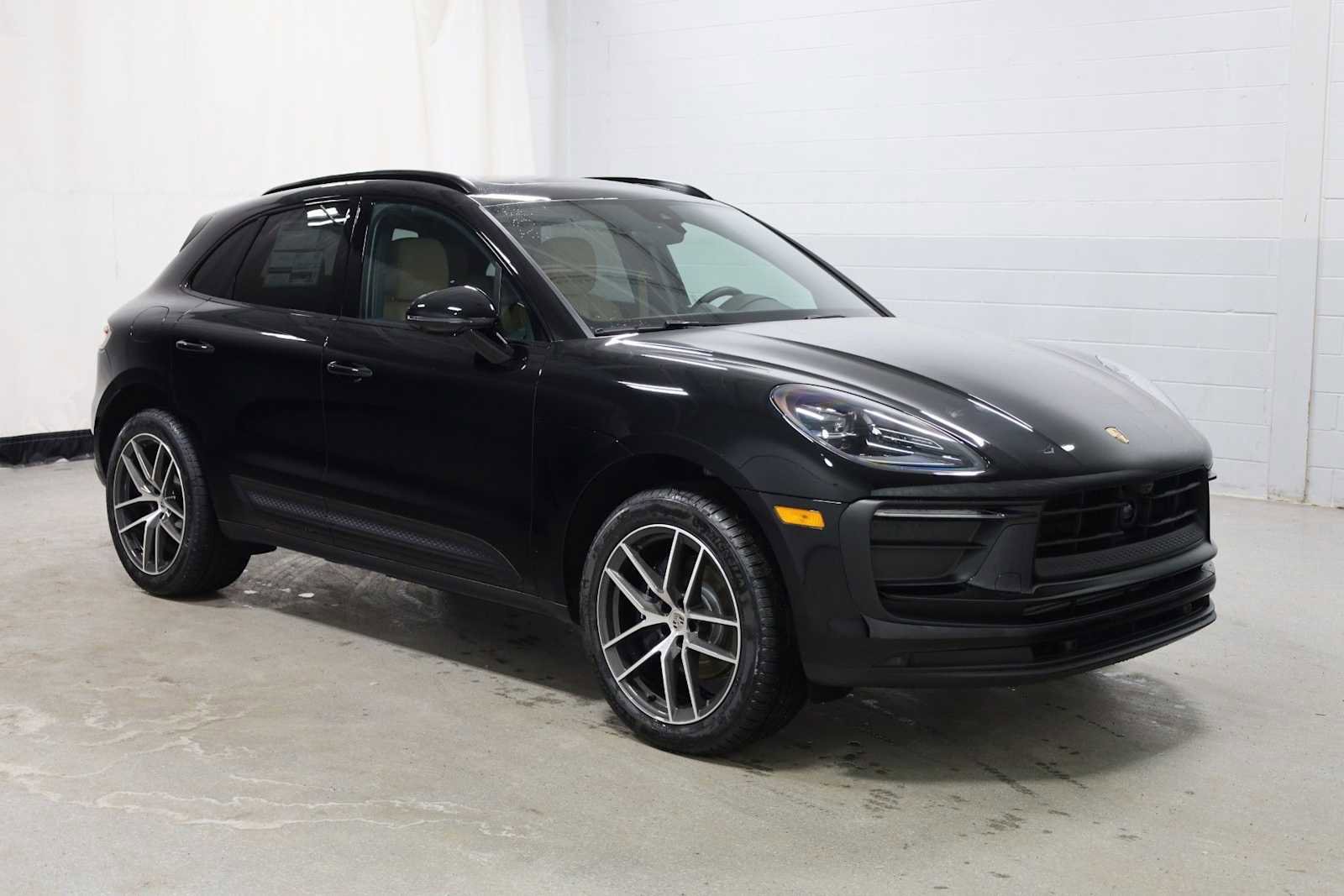 New 2026 Porsche Macan image 13