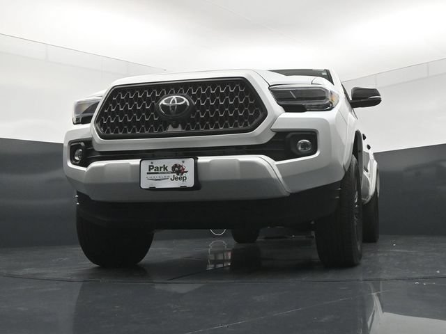 Used 2023 Toyota Tacoma Limited w/ Nightshade Package AWD/4WD image 19