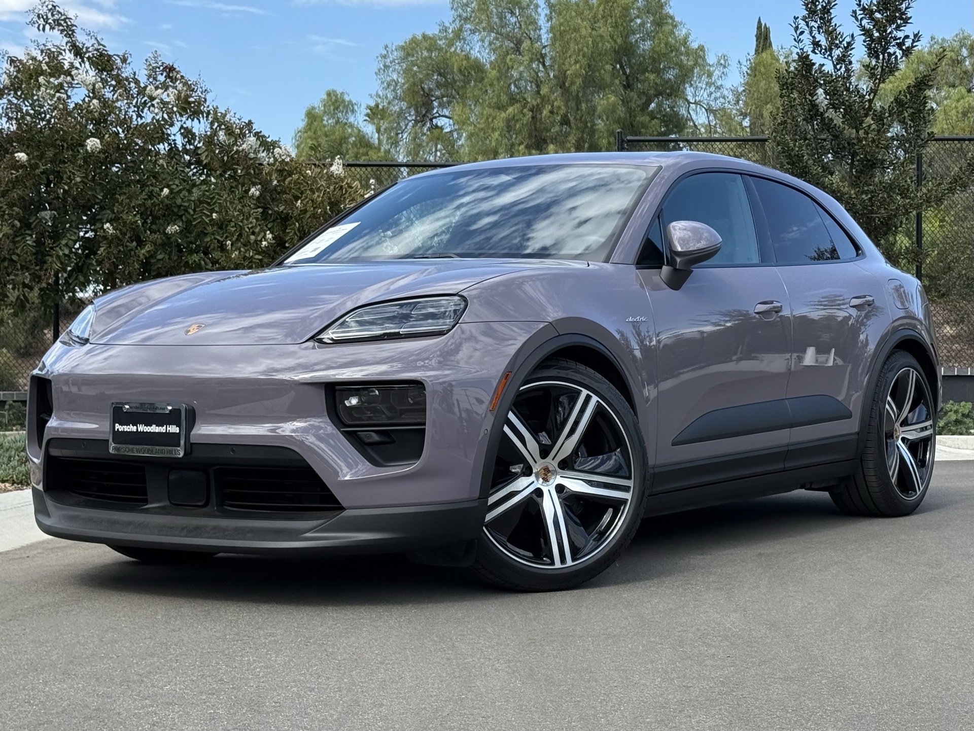 Used 2025 Porsche Macan Electric image 1