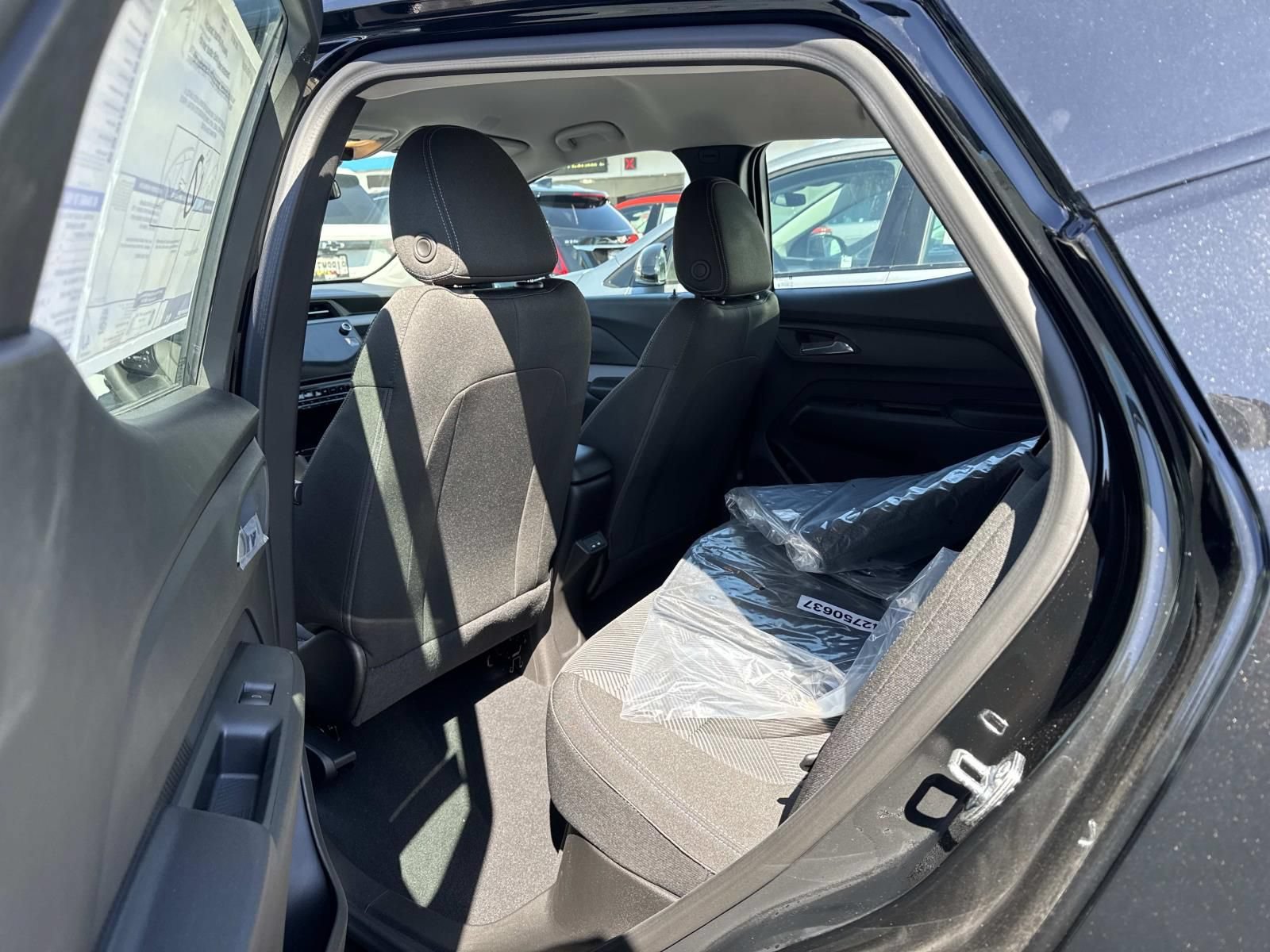 New 2027 Chevrolet Bolt LT w/ Comfort Package FWD image 18