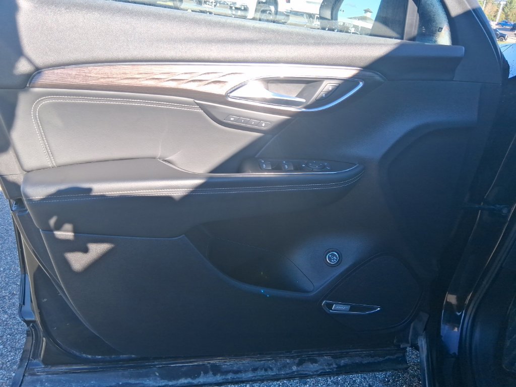 Used 2022 Buick Envision Avenir w/ Safety Package FWD image 26