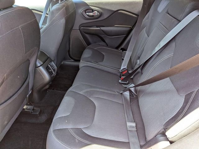 Used 2015 Jeep Cherokee Latitude w/ Comfort/Convenience Group AWD/4WD image 26