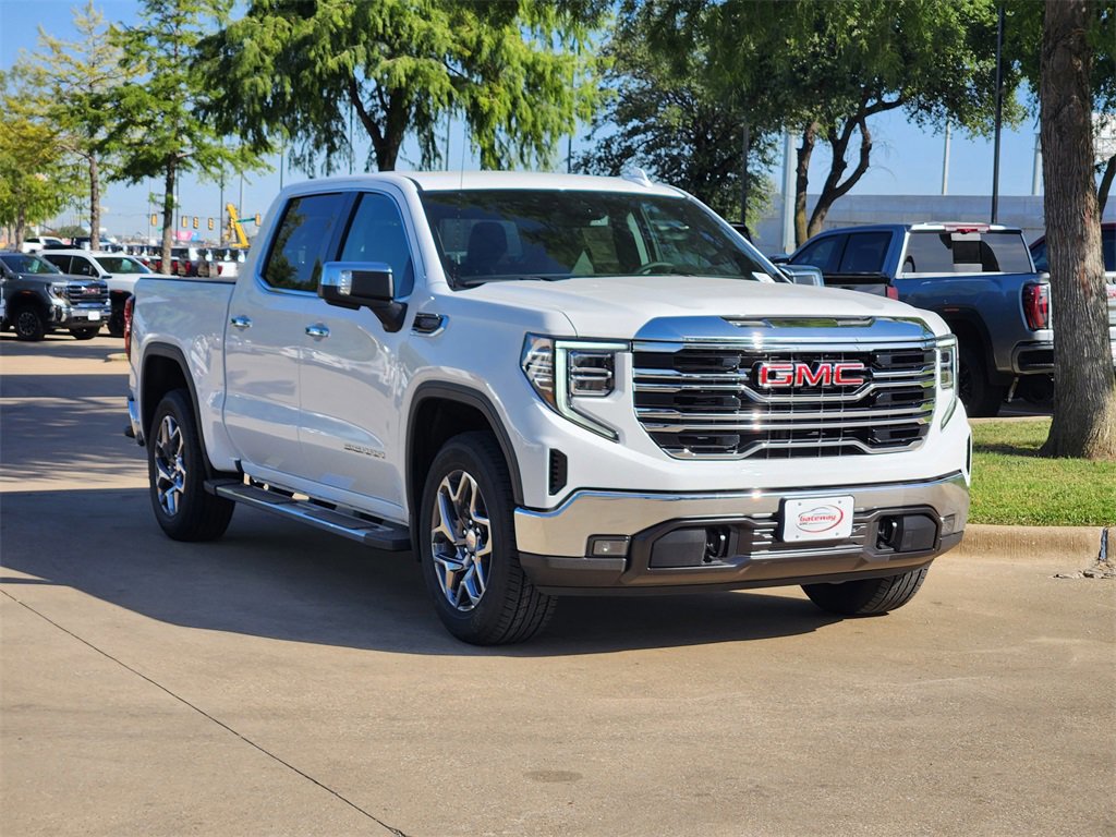 New 2026 GMC Sierra 1500 SLT image 2