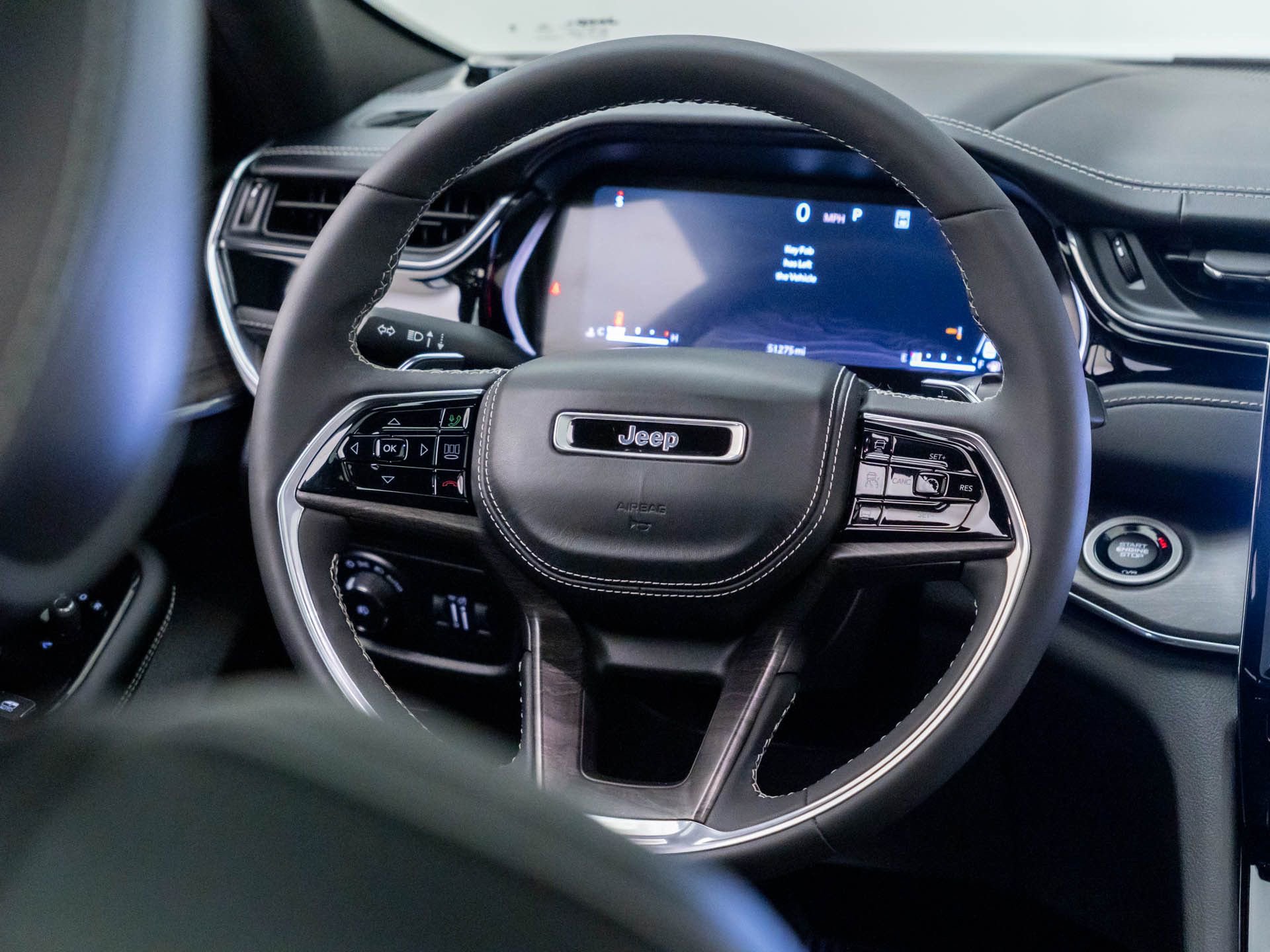 Used 2023 Jeep Grand Cherokee Overland image 11