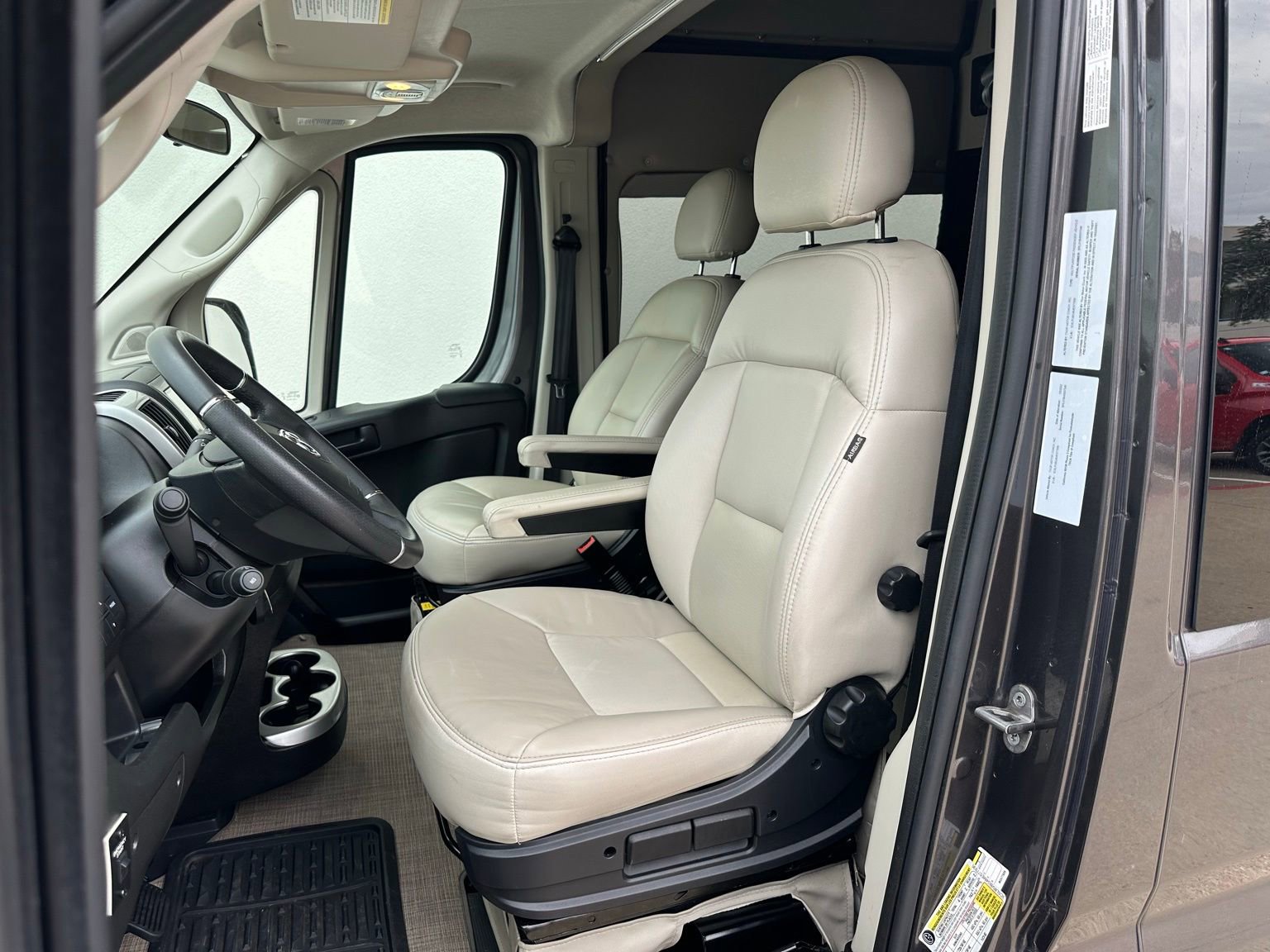 Used 2021 RAM ProMaster 1500 w/ Convenience Group FWD image 10