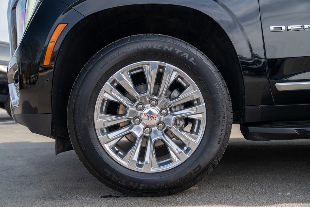 Used 2025 GMC Yukon Denali image 2