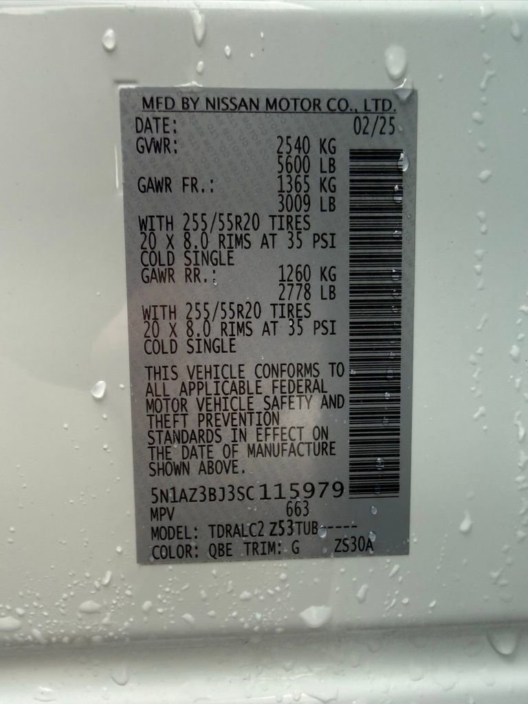 Used 2025 Nissan Murano SV FWD image 32