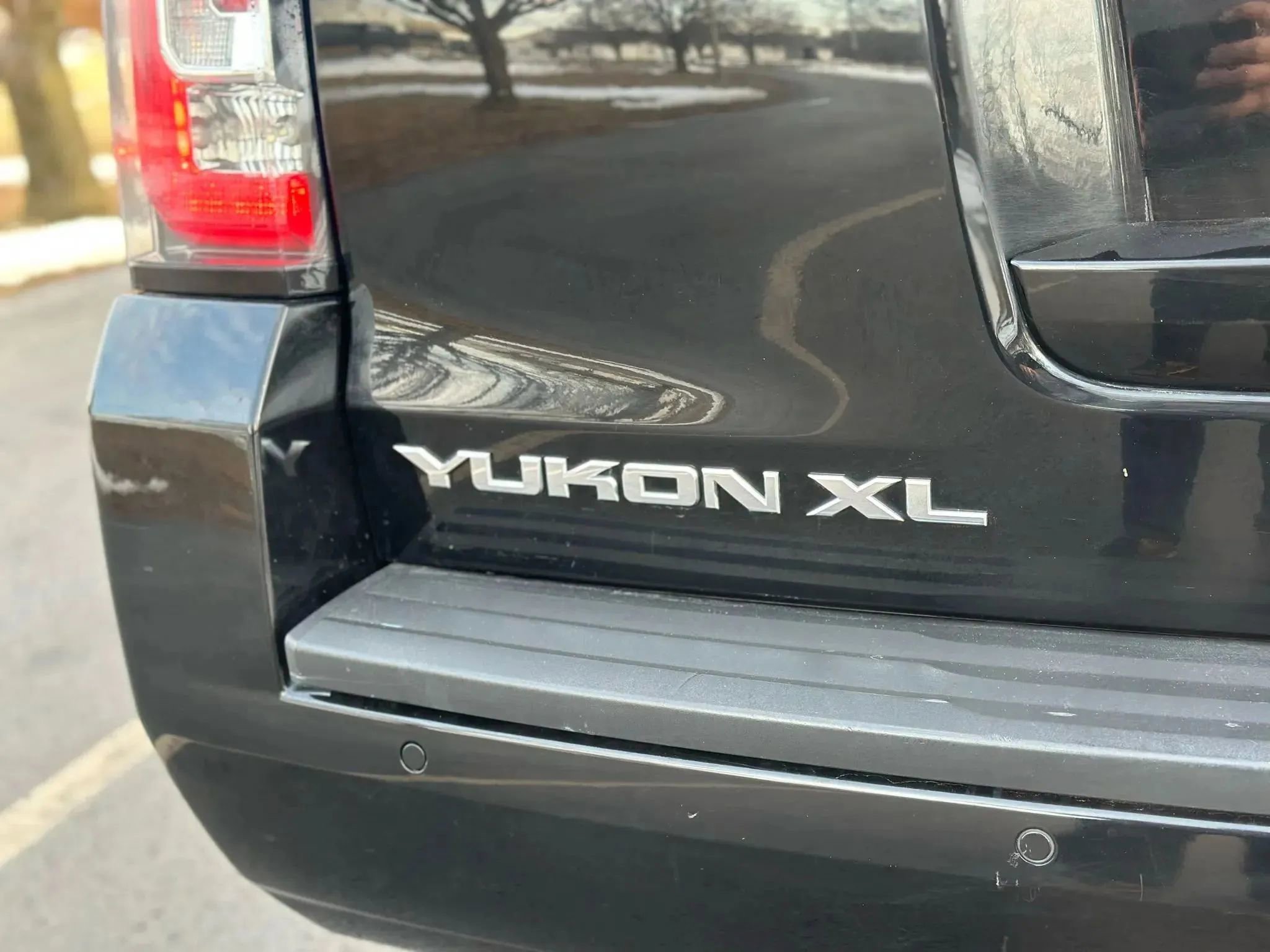 Used 2019 GMC Yukon XL SLE image 11