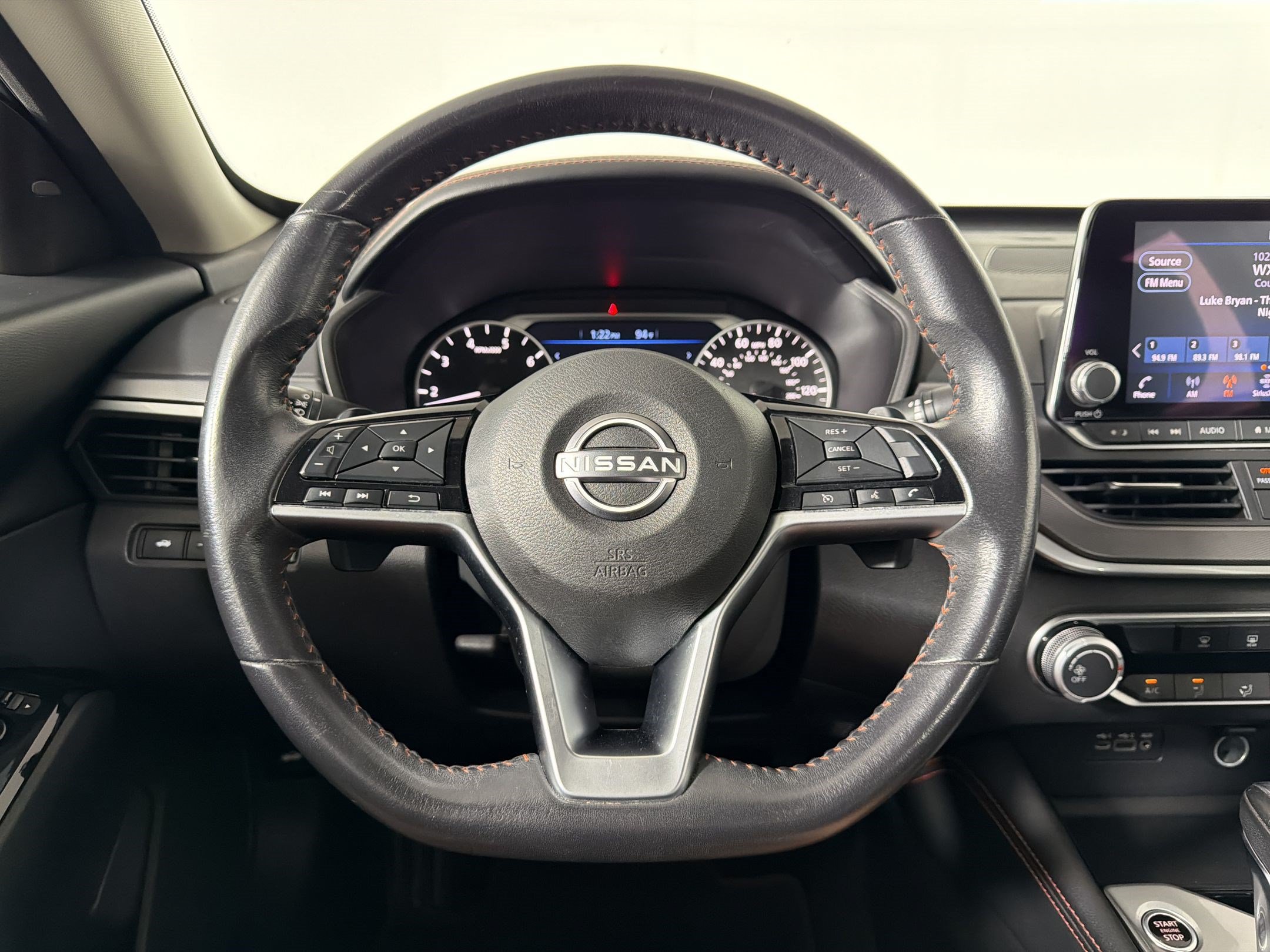 Used 2024 Nissan Altima 2.5 SR FWD image 8
