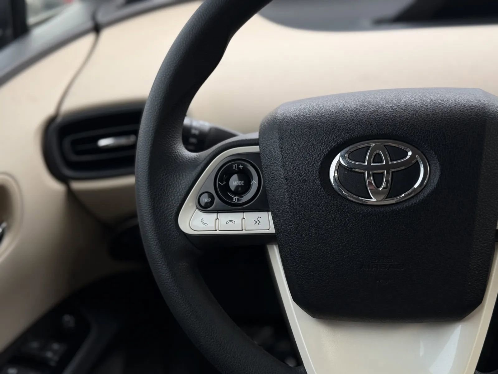 Used 2017 Toyota Prius Two w/ Prius Two Safety Plus Package image 21