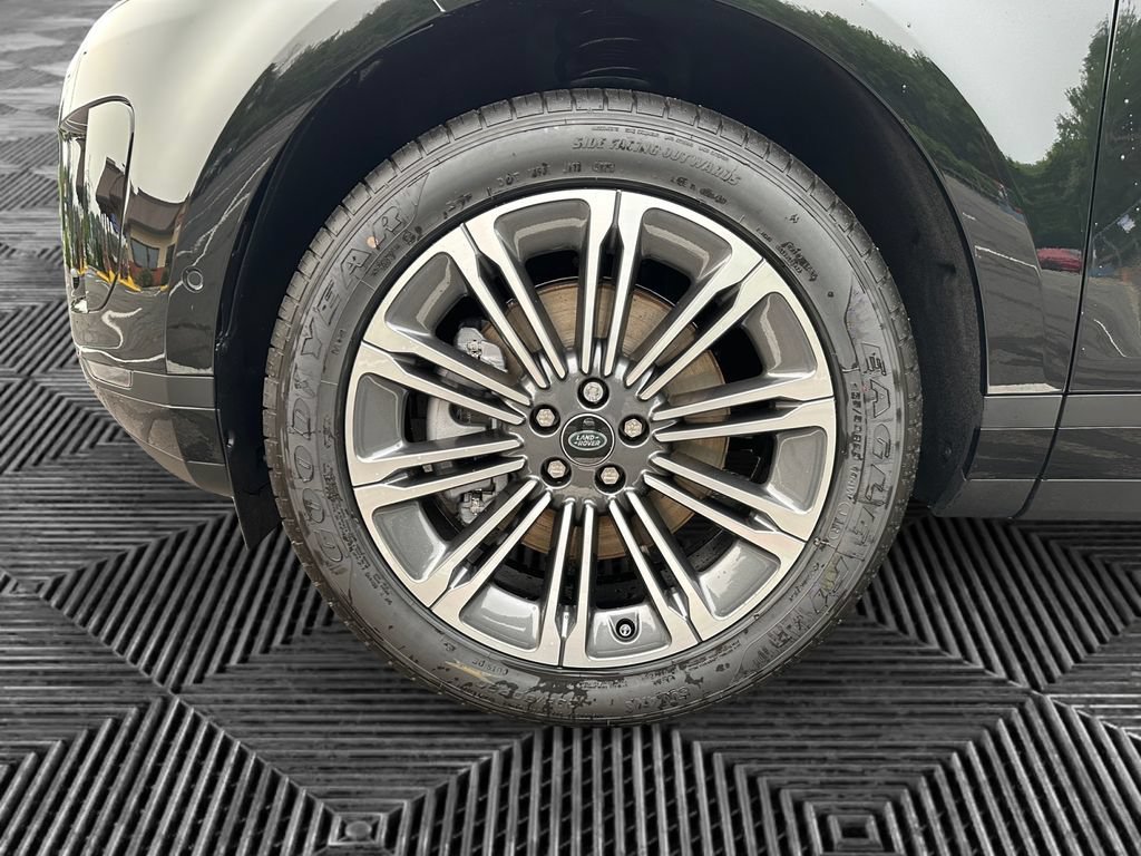 New 2026 Land Rover Range Rover Evoque S AWD/4WD image 14