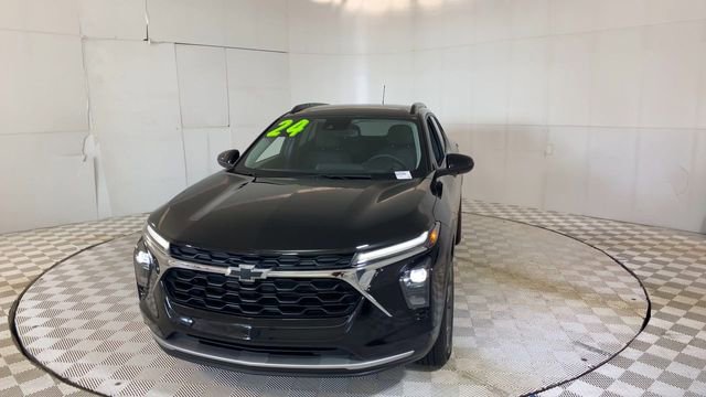 Used 2024 Chevrolet Trax LT w/ Driver Confidence Package FWD image 6
