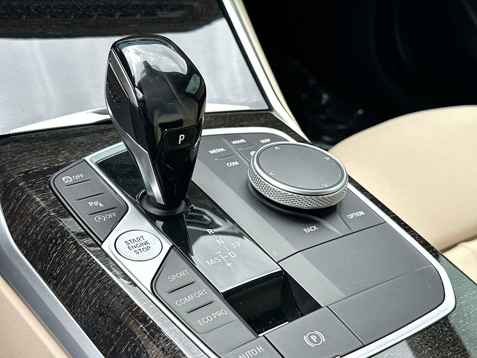 Used 2021 BMW 330i Sedan w/ Convenience Package image 21