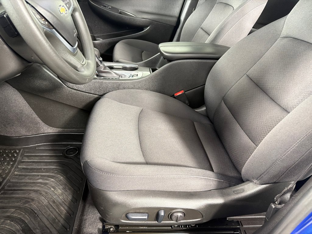 Used 2023 Chevrolet Malibu LT FWD image 11