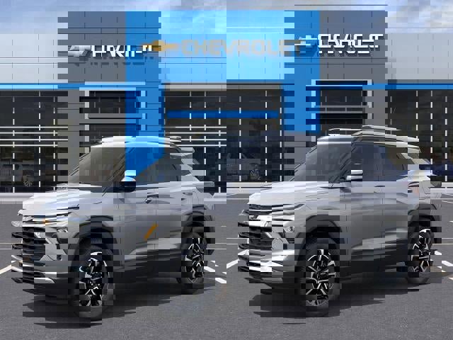 New 2026 Chevrolet TrailBlazer LT image 2