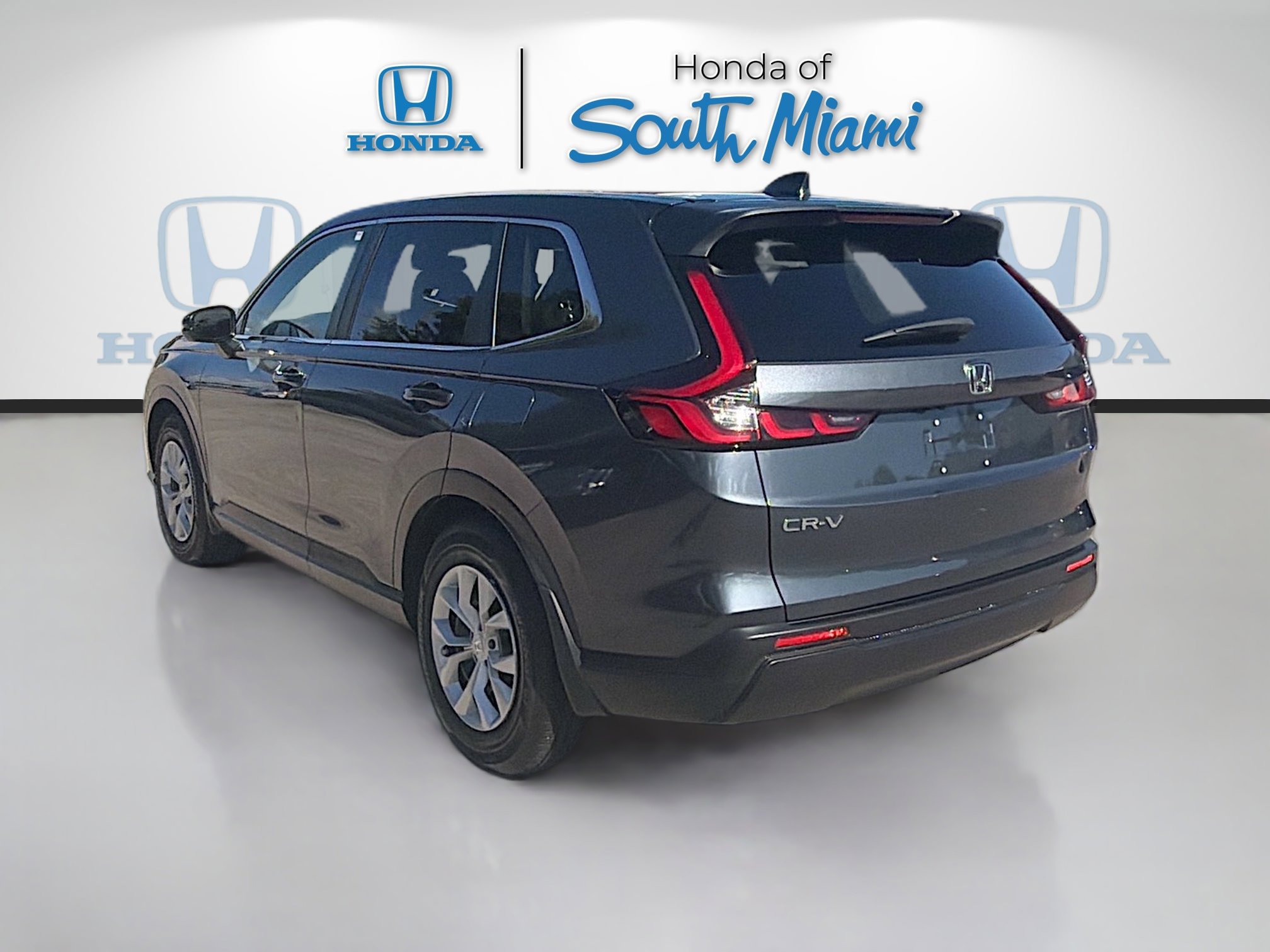 Used 2025 Honda CR-V LX image 5