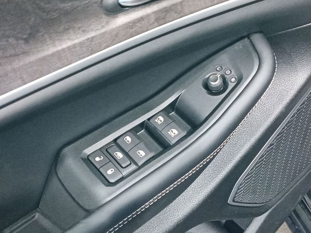 New 2026 Jeep Grand Cherokee Limited AWD/4WD image 17