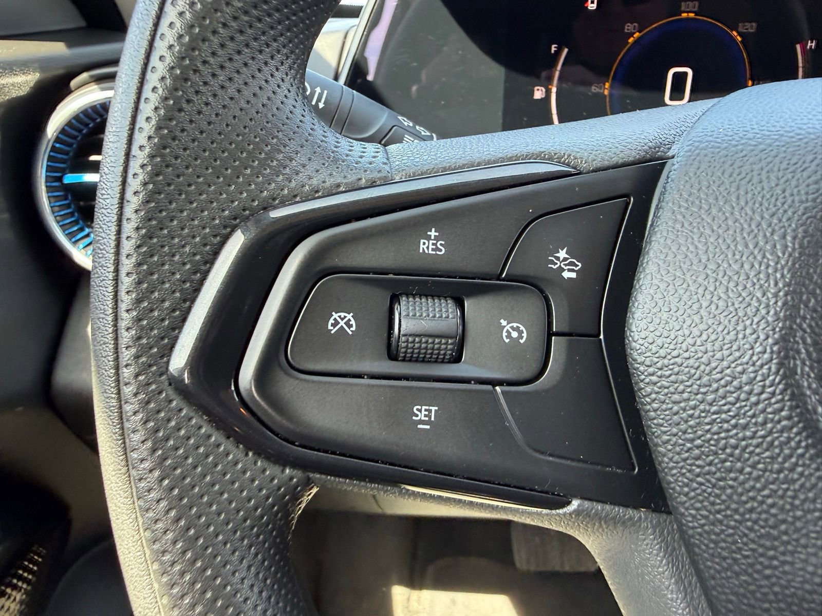 Used 2024 Chevrolet Trax LT image 18