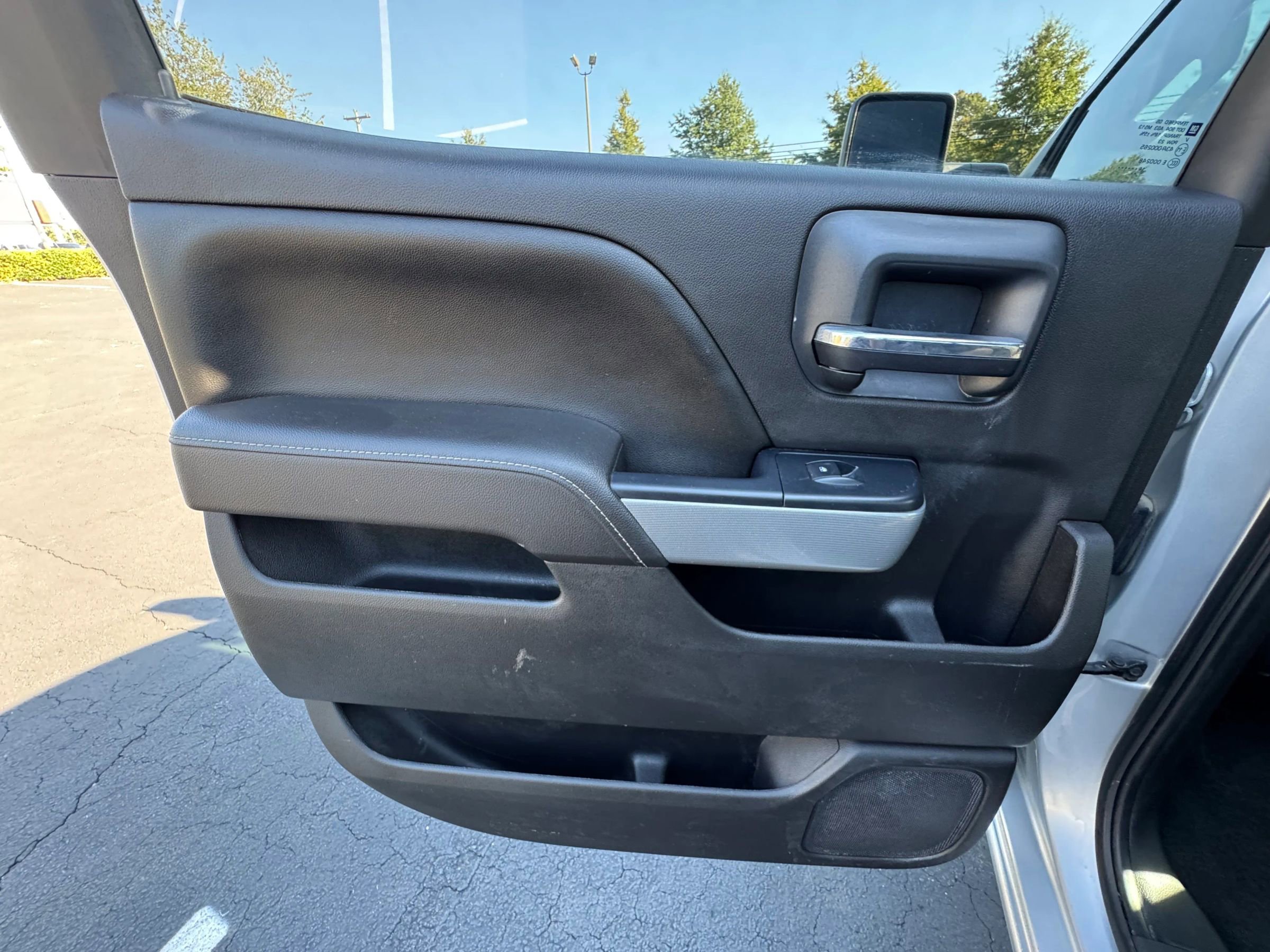 Used 2016 Chevrolet Silverado 2500 LT w/ LT Convenience Package image 18