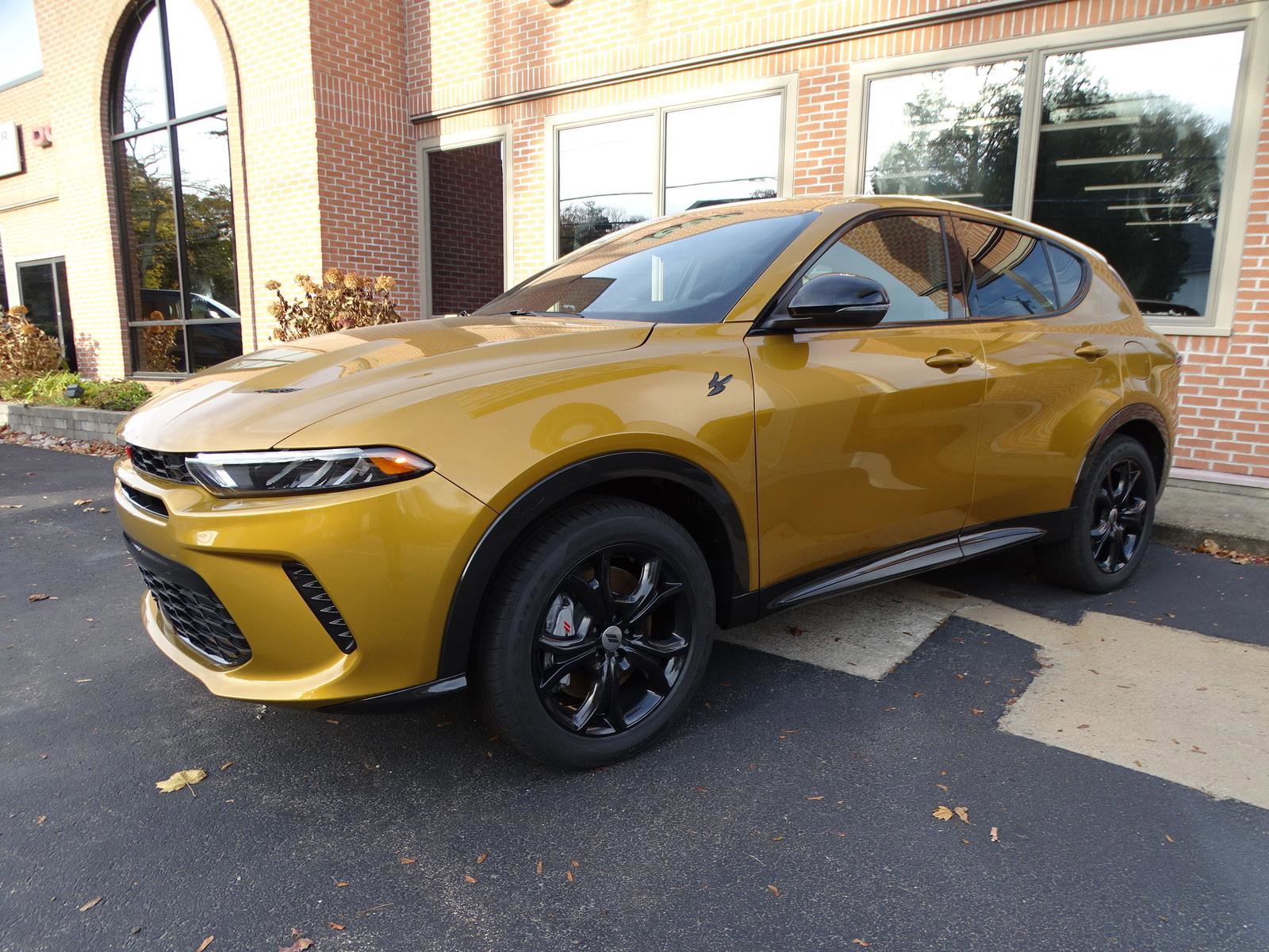 New 2024 Dodge Hornet R/T w/ R/T Blacktop Package image 2