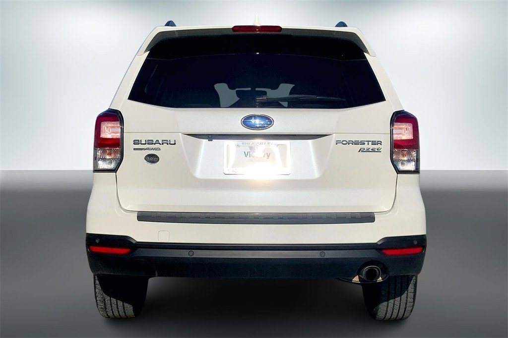 Used 2017 Subaru Forester 2.5i Limited image 6