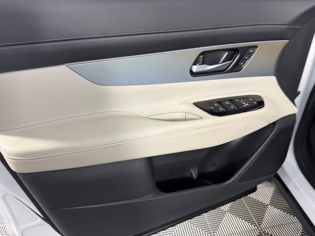 Used 2025 Nissan Murano SL w/ Cargo Package image 25