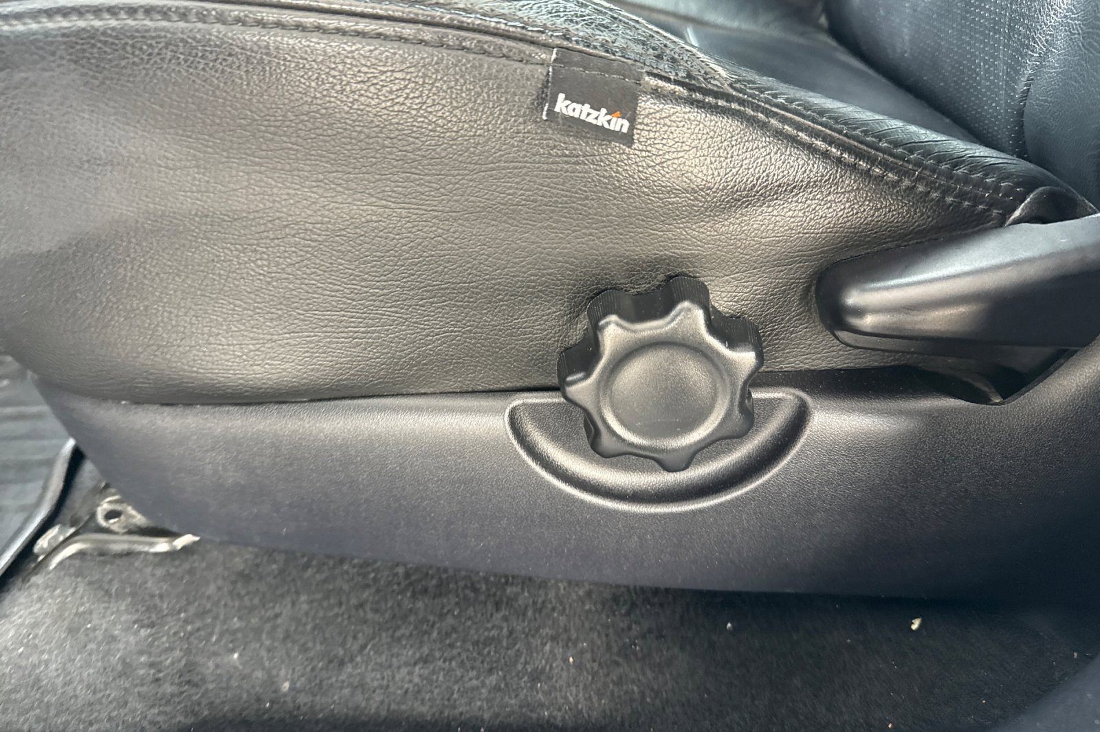 Used 2018 Toyota Tacoma SR image 14