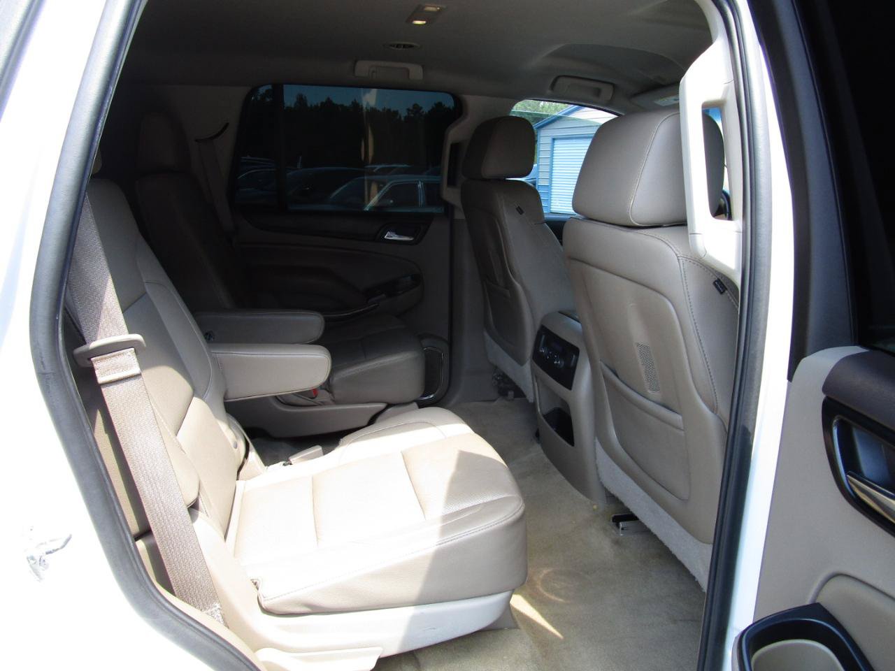 Used 2016 GMC Yukon SLT w/ HD Trailering Package RWD image 29