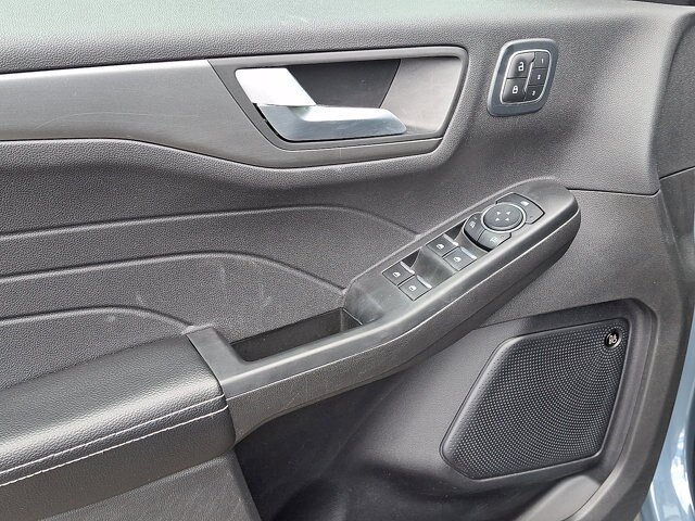 Certified 2023 Ford Escape Active w/ Tech Pack #2 AWD/4WD image 2