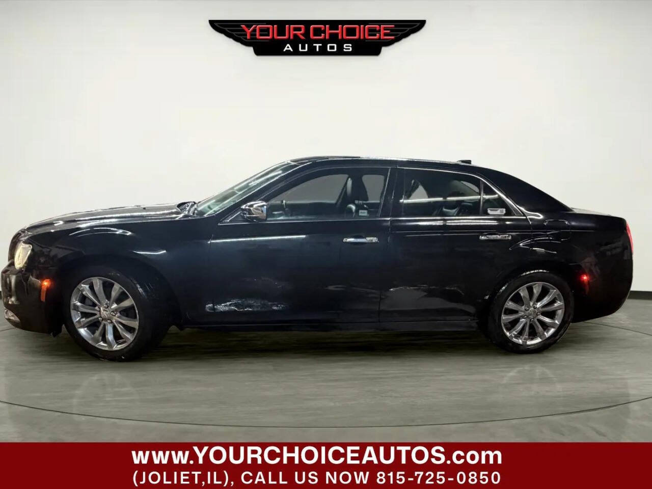 Used 2018 Chrysler 300 Limited w/ Safetytec Plus Group AWD/4WD image 2
