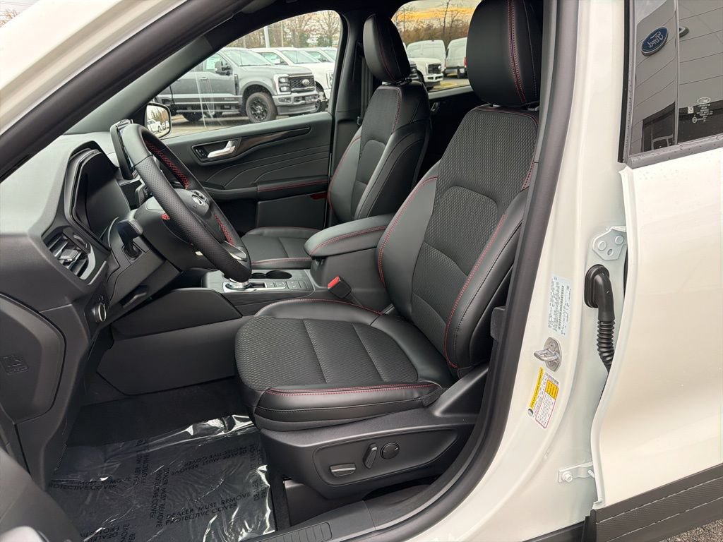 New 2026 Ford Escape ST-Line AWD/4WD image 9