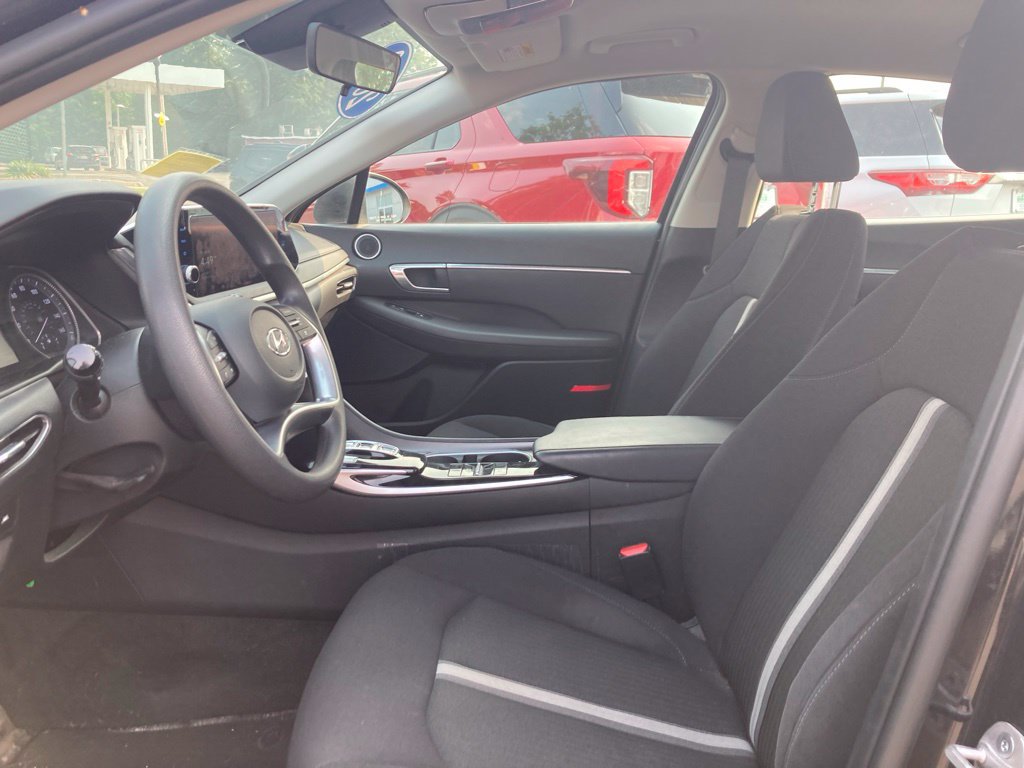 Used 2023 Hyundai Sonata SEL FWD image 3