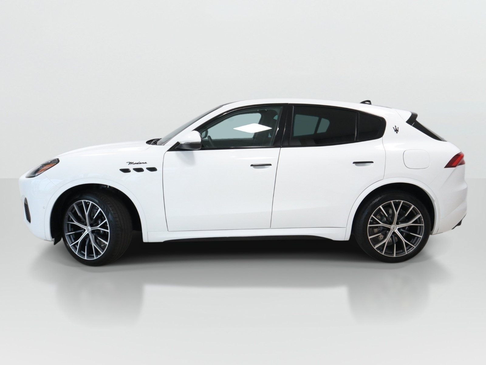 New 2026 Maserati Grecale Modena AWD/4WD image 2