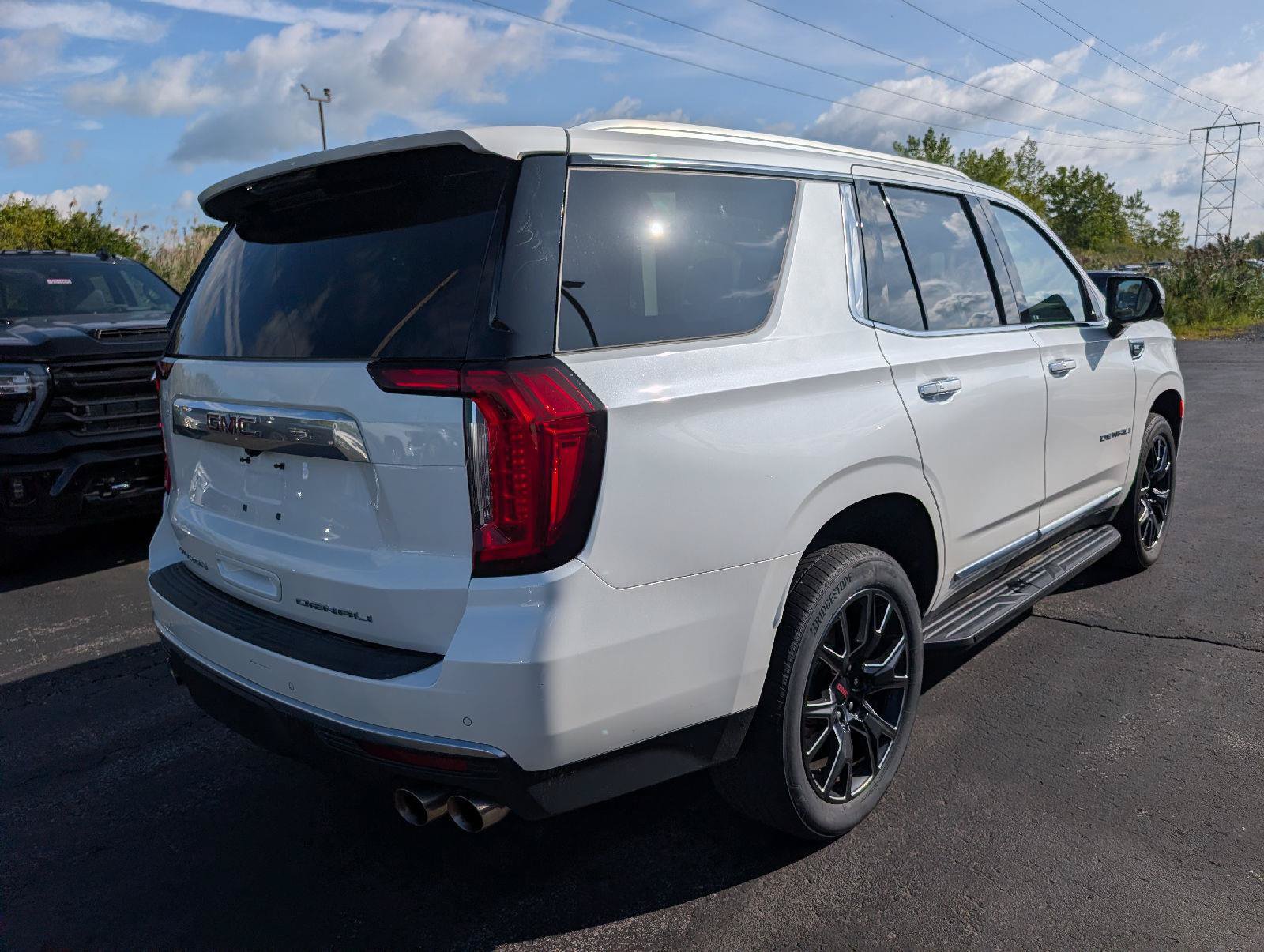Used 2023 GMC Yukon Denali w/ Max Trailering Package AWD/4WD image 9