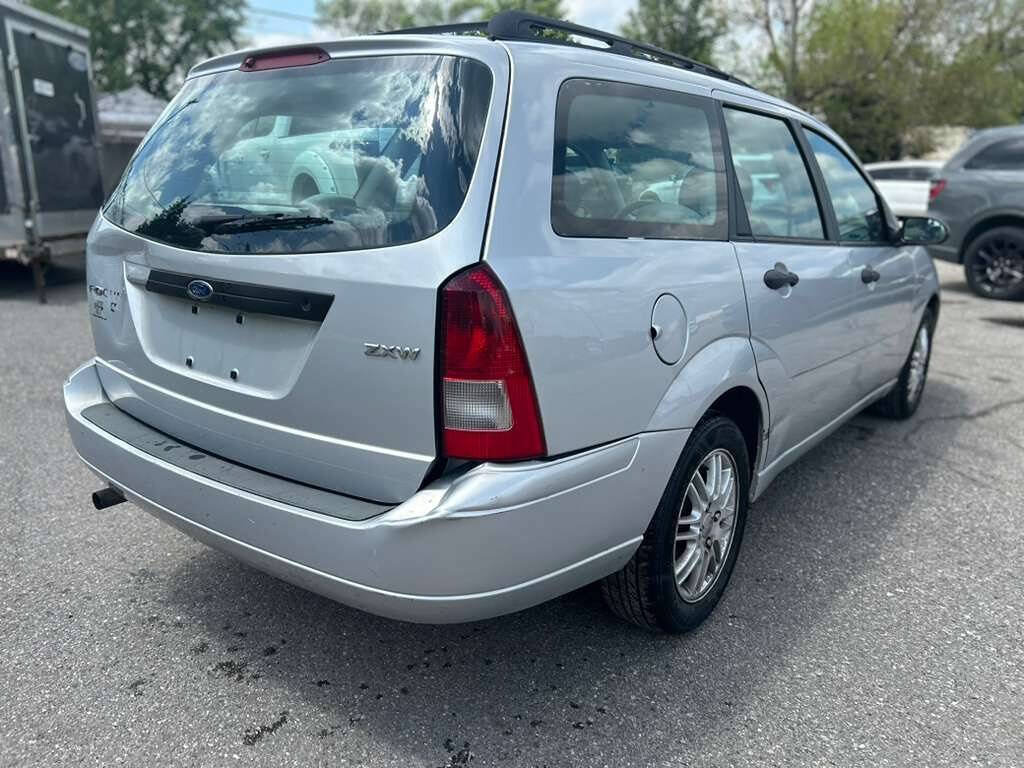 Used 2006 Ford Focus SE FWD image 5