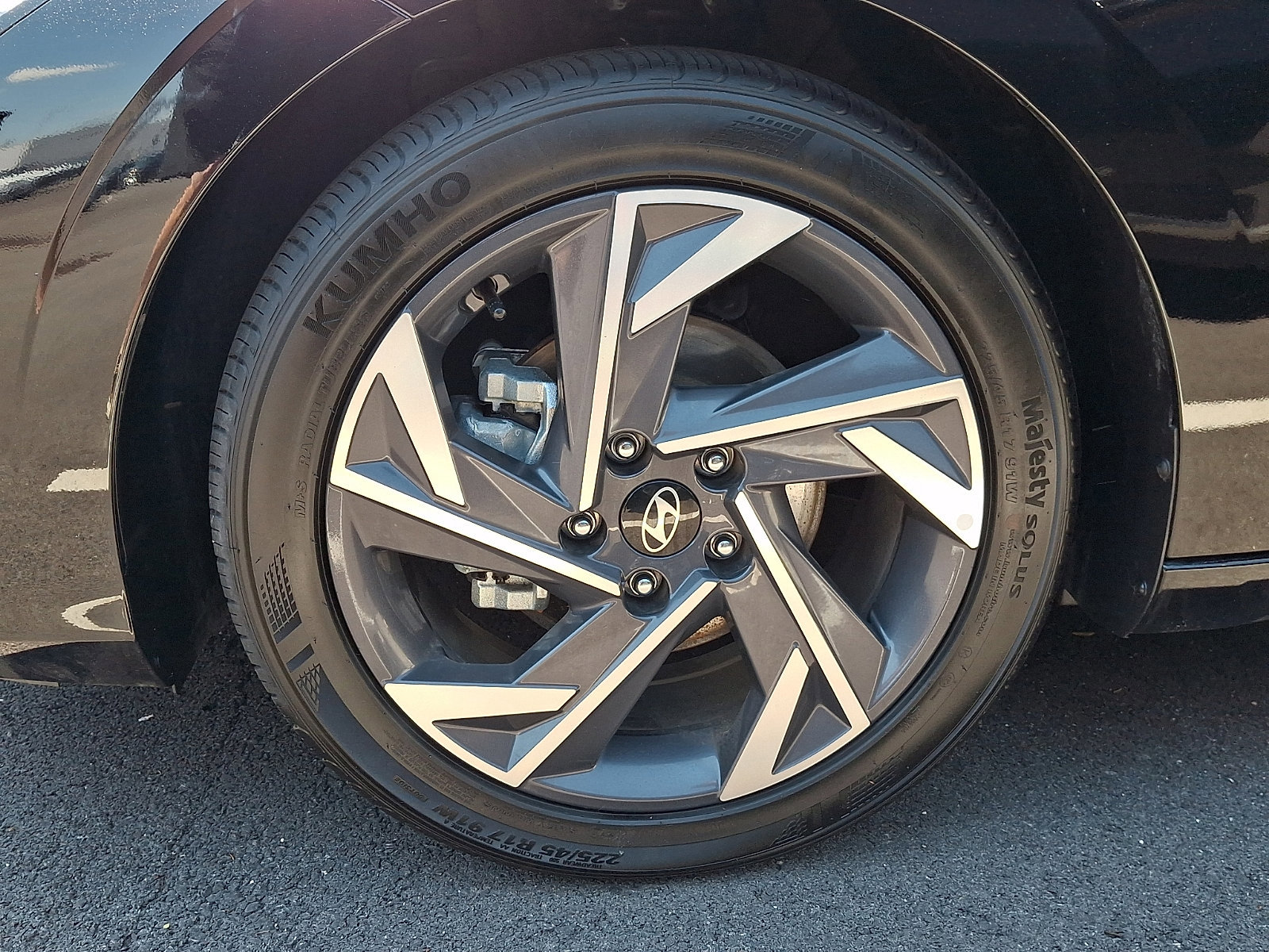 Certified 2025 Hyundai Elantra Sport FWD image 4