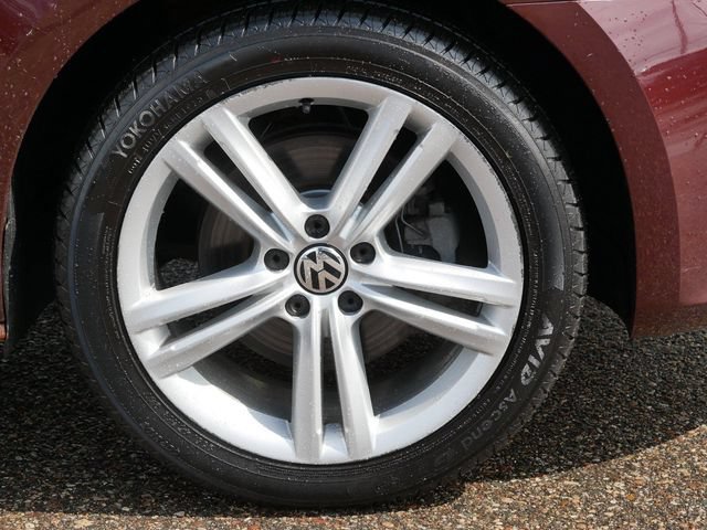 Used 2014 Volkswagen Passat 1.8T SE FWD image 9