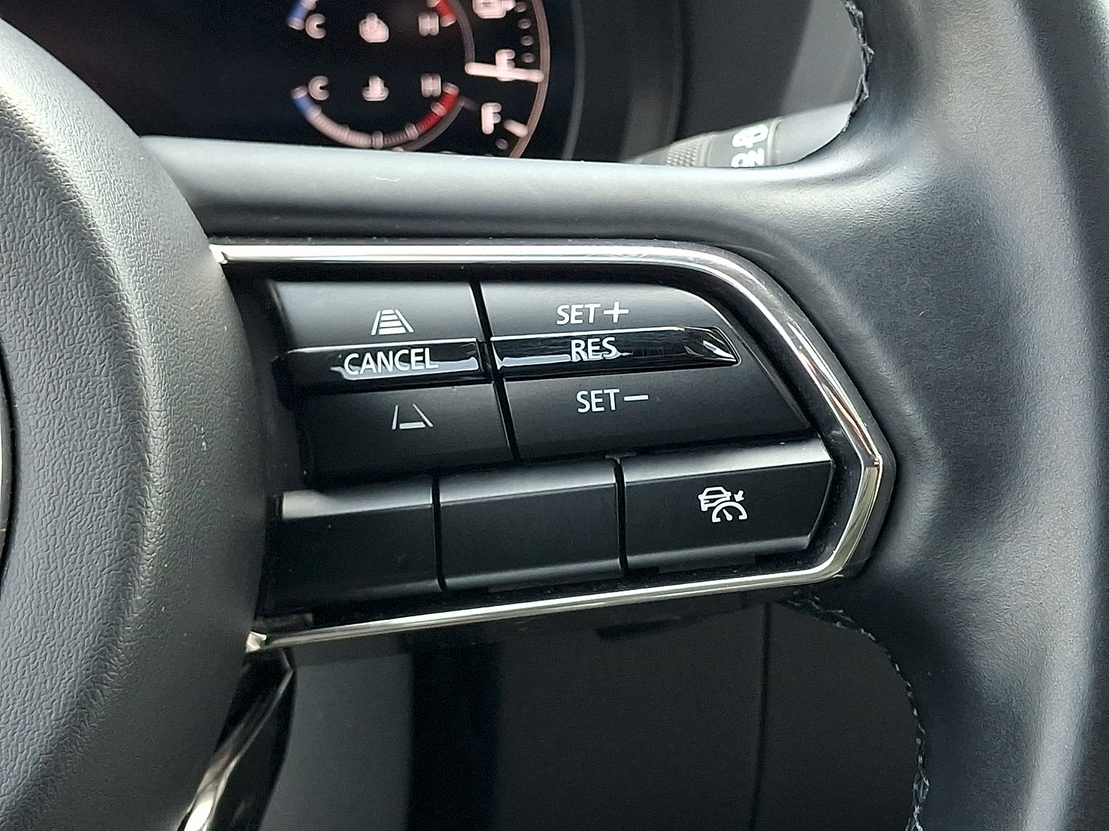 Certified 2024 MAZDA CX-90 Plug-In Hybrid w/ Premium Pkg AWD/4WD image 27