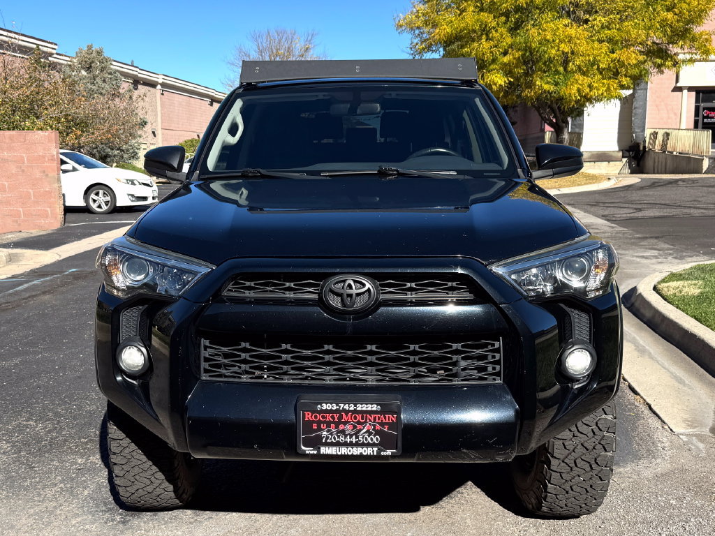 Used 2016 Toyota 4Runner SR5 AWD/4WD image 3