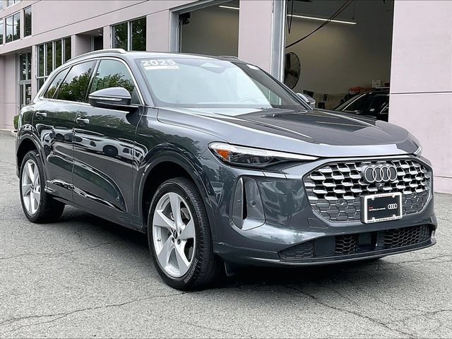 Used 2025 Audi Q5 Premium w/ Premium Plus AWD/4WD image 1