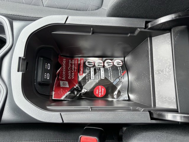 Used 2025 Toyota RAV4 XLE image 20